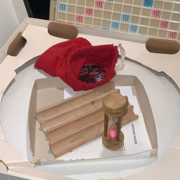 Scrabble Board Game - Picture 5 of 6